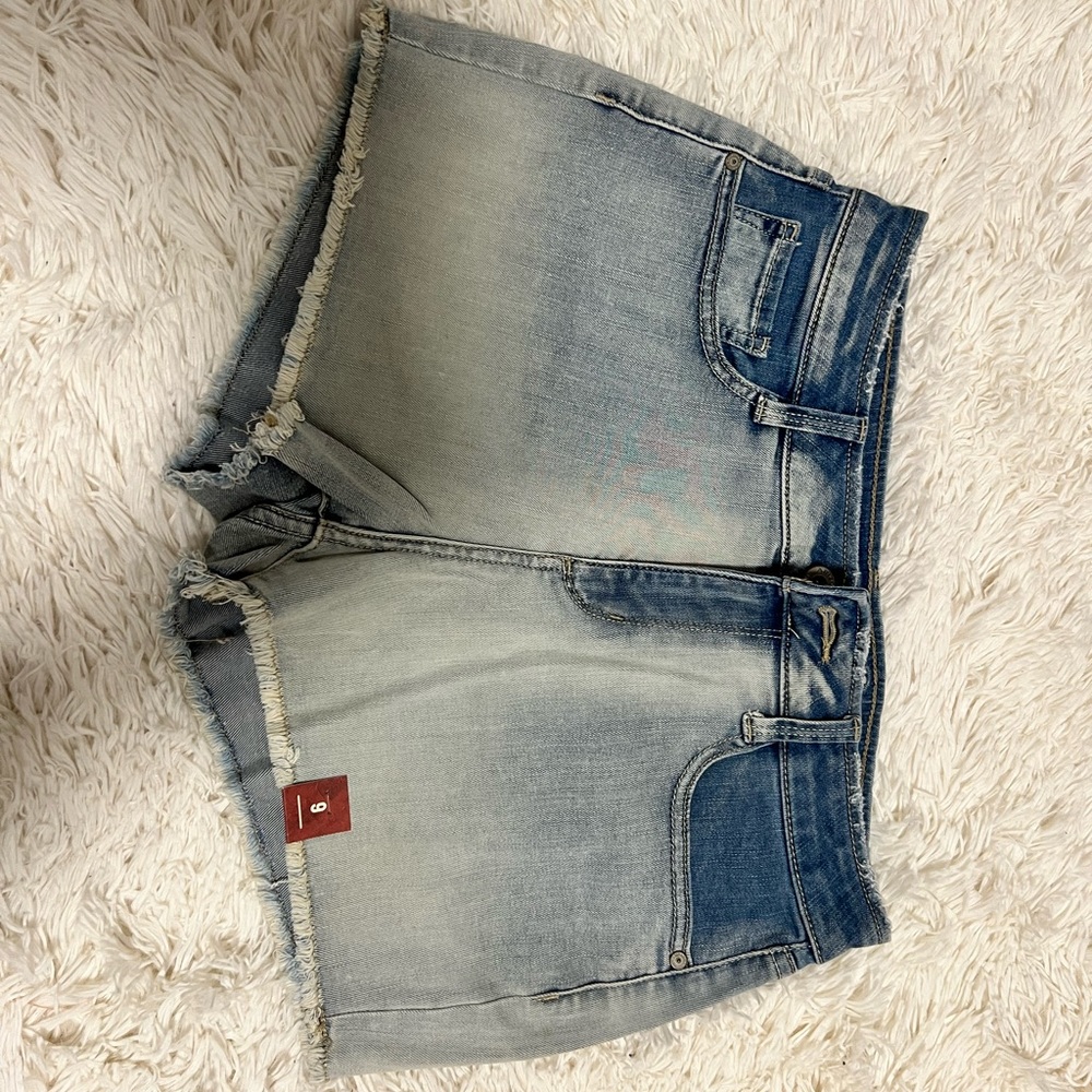 Women shorts